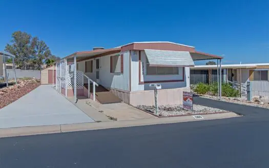 1976 Skyline 14x66 2 bedroom 2 bathroom mobile home For Sale in Gingerwood Mobile Home Park - 1305 Hazelwood Street Boulder City, NV 89005. abcmobilehomes.com (702) 641-4444