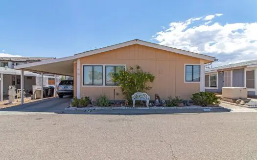 1990 Fuqua 26x52 3 bedroom 2 bathroom mobile home For Sale Country Club Village Mobile Home Park - 400 Mona Lane Henderson NV 89015 abcmobilehomes.com (702) 641-4444