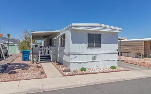 1978 14x66 Gibraltar 2 bedroom 1.5 bath mobile home For Sale in Sand Creek 55+ Mobile Home Park - 2627 S. Lamb Blvd. Las Vegas, NV 89121 abcmobilehomes.com (702) 641-4444
