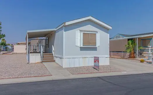 1994 14x60 2 bedroom 2 bathroom mobile home For Sale Jaycee's Senior Community Park - 5805 W. Harmon Ave. unit 275 Las Vegas, NV 89103 abcmobilehomes.com (702) 641-4444
