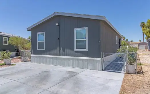 2020 Clayton 23x44 3 bedroom 2 bathroom mobile home For Sale in El Adobe All-Ages Mobile Home Park 825 N. Lamb Blvd Las Vegas, NV 89110 abcmobilehomes.com (702) 641-4444