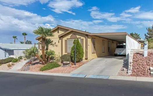 1996 Fleetwood 26x61 3 bedroom 2 bathroom mobile home For Sale in Mountain View Mobile Home Community - 164 Vance Ct. Henderson, NV 89074 abcmobilehomes.com (702) 641-4444