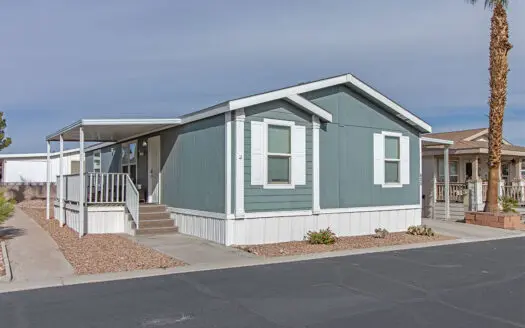 2012 Cavco 23x48 3 bedroom 2 bathroom mobile home For Sale Flamingo West Manufactured Home Community 8122 W. Flamingo Rd. Las Vegas, NV 89147 abcmobilehomes.com (702) 641-4444