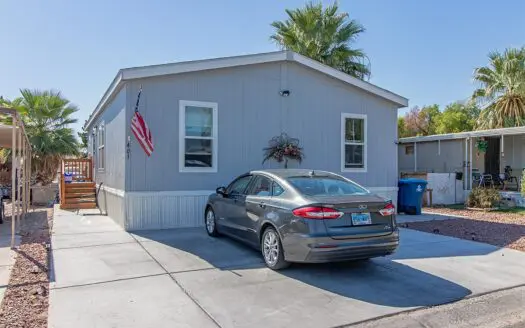 2021 Clayton 26x40 3 bedroom 2 bathroom mobile home For Sale Miracle Mile All-Ages Mobile Home Park - 3642 Boulder Hwy Las Vegas NV 89121 abcmobilehomes.com (702) 641-4444
