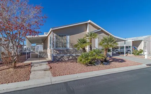 1993 Silvercrest 27x49 3 bedroom 2 bath mobile home For Sale in Jaycees Senior Community Park 5805 W. Harmon Ave Las Vegas, NV 89103 abcmobilehomes.com (702) 641-4444