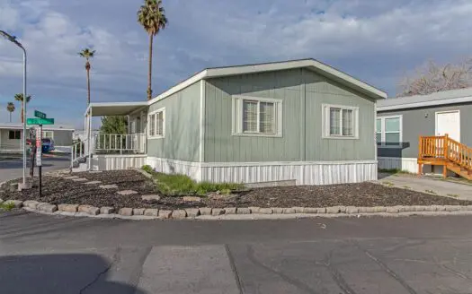 1996 Champion 24x40 3 bedroom 2 bathroom mobile home For Sale in Palm Grove Mobile Home Park -1624 Palm St Las Vegas, NV 89104 abcmobilehomes.com (702) 641-4444