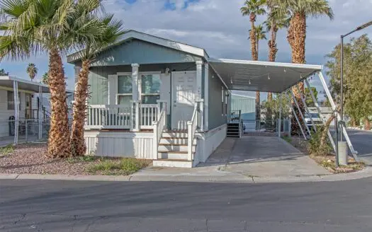2011 Cavco 16x60 2 bedroom 2 bathroom mobile home For Sale Boulder Cascade Mobile Home Park - 1601 S. Sandhill Rd. Las Vegas, NV 89104. abcmobilehomes.com (702) 641-4444