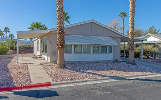 1995 24x44 2 bedroom 2 bathroom mobile home For Sale Mountain View Manufactured Home Community - 204 Codyerin Dr. Henderson, NV 89074 abcmobilehomes.com (702) 641-4444