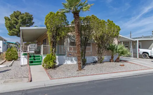 1994 Nashua 26x42 2 bedroom 2 bathroom mobile home for sale in Las Vegas Jaycee's Senior Community - 5805 W. Harmon Ave. Unit 39 Las Vegas, NV 89103. abcmobilehomes.com (702) 641-4444