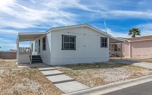 1992 Fleetwood 24x44 2 bedroom 2 bathroom mobile home For Sale in Paradise Trails All-Ages Mobile Home Park 2485 W. Wigwam Ave Las Vegas, NV 89123 abcmobilehomes.com (702) 641-4444