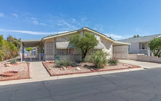 1995 26x60 3 bedroom 2 bathroom mobile home for sale in Mountain View 55+ Gated Manufactured Home Community - 170 Codyerin Dr. Henderson, NV 89074 abcmobilehomes.com (702) 641-4444