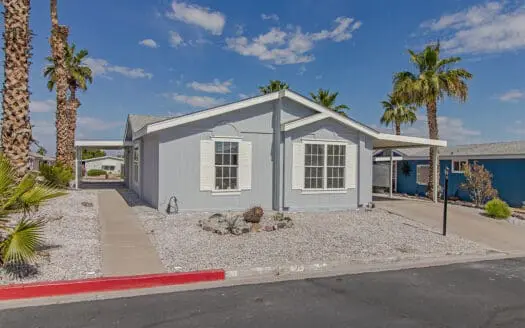 Fully Refurbished 1994 Fleetwood 24x49 2-bedroom 2-bath + Den Mountain View Mobile Home Park 115 Le Arta Dr. Henderson, NV 89074 abcmobilehomes.com (702) 641-4444