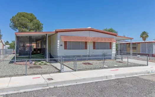 1979 24x56 2 bedroom 2 bathroom mobile home for sale in Dorothy Kidd 55+ Mobile Home Park 5380 E. Flamingo Rd. Las Vegas, NV 89122 abcmobilehomes.com (702) 641-4444