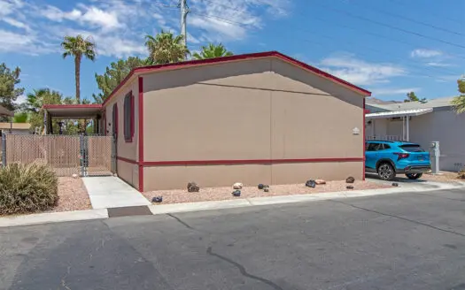 2001 Crest Ridge 28x52 4 bedroom 2 bathroom mobile home for sale Sunrise Gardens all-ages-mobile-home park - 6105 E. Sahara Ave unit 111 Las Vegas, NV 89142 abc mobile homes