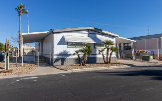 3-bedroom double wide mobile home For Sale in Cabana 55+ Mobile Home Park - 5303 E. Twain Ave. Las Vegas, NV 89122 abcmobilehomes.com (702) 641-4444