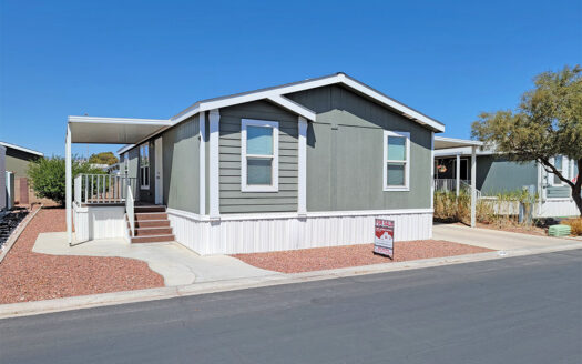 2011 Cavco 24x48 3-bedroom 2-bath manufactured home For Sale in Flamingo West 55+ Mobile Home Park 8122 W. Flamingo Rd. Las Vegas, NV 89147 abcmobilehomes.com (702) 641-4444