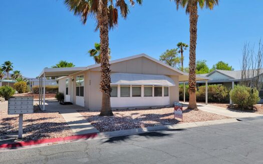 1995 Redman 24x44 2-bedroom 2-bath double-wide mobile home For Sale in Mountain View senior Mobile Home Park 204 Codyerin Dr. Henderson NV 89074 abcmobilehomes.com (702) 641-4444