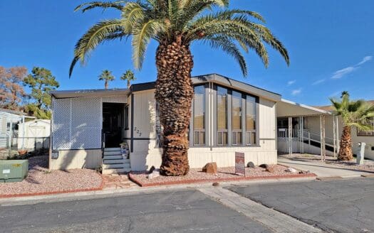 1983 Skyline triple-wide 2 bedroom 2 bathroom mobile home For Sale in Cabana Mobile Home Park - 5303 E. Twain Ave. Las Vegas, NV 89122 abcmobilehomes.com (702) 641-4444