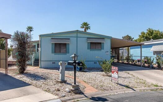 1982 Fuqua Carefree 24x40 2 bedroom 2 bath mobile home For Sale Cabana Mobile Home Park Las Vegas NV 89122 abcmobilehomes.com (702) 641-4444