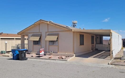 1991 Silvercrest 25x44 2 bedroom 2 bathroom mobile home For Sale in Country Club Village Mobile Home Park - 400 Mona Lane, Henderson, NV 89015 abcmobilehomes.com (702) 641-4444