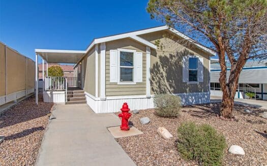 2012 24x48 3 bedroom 2 bathroom mobile home For Sale in Flamingo West 55+ Mobile Home Park 8122 W. Flamingo Rd. Las Vegas NV 89147 abcmobilehomes.com (702) 641-4444