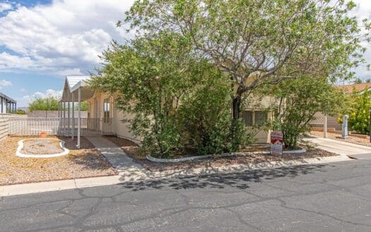 1993 Fleetwood 24x49 3 bedroom 2 bathroom mobile home For Sale Mountain View Mobile Home Community - 216 Trojan Way Henderson NV 89074 abcmobilehomes.com (702 641-4444