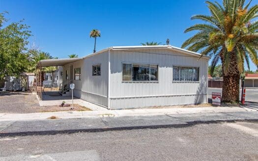 1975 Baywood 24x60 3 bedroom 2 bathroom mobile home For Sale King's Row Mobile Home Park 3660 Boulder Hwy Las Vegas NV 89121 abcmobilehomes.com (702) 641-4444