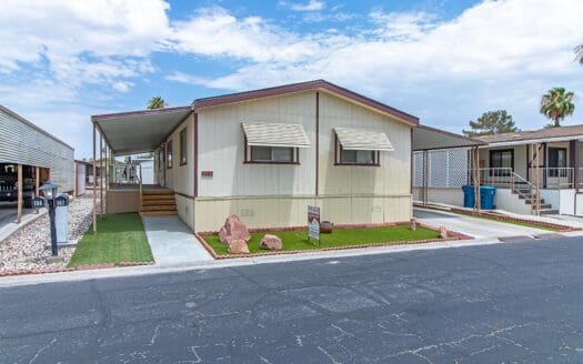 1984 Fleetwood 24x56 3 bedroom 2 bathroom mobile home For Sale cabana senior mobile home park 5303 E. Twain Ave. unit 187 Las Vegas, NV 89122 abcmobilehomes.com (702) 641-4444