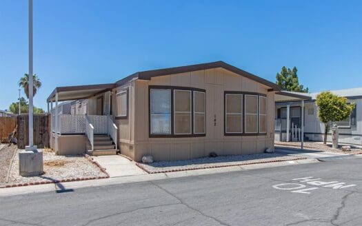 1991 Skyline Glen Haven 24x56 3 bedroom 2 bathroom mobile home For Sale Valley Vista Gated Family Mobile Home Park 3001 cabana Dr unit 142 Las Vegas NV 89122 abcmobilehomes.com (702) 641-4444