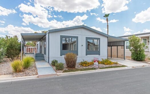 1990 Home Systems 24x52 2 bedroom 2 bathroom mobile home For Sale in Tropicana Palms 55+ Gated Mobile Home Park - 6420 E. Tropicana Ave. Las Vegas NV 89122 abcmobilehomes.com (702) 641-4444