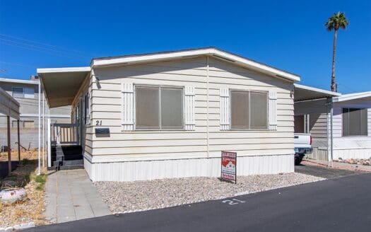 1980 Fleetwood 24x48 2 bedroom 2 bathroom mobile home For Sale Capri Mobile Home Park 3150 S. Arville St. Las Vegas, NV 89102 abcmobilehomes.com (702) 641-4444