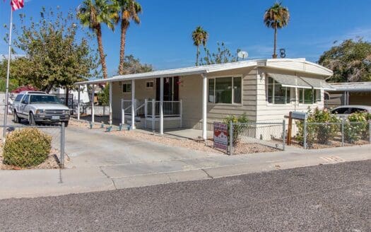 1972 Gulfstream 20x43 2 bedroom 1.5 bathroom mobile home For Sale King's Row 55+ Mobile Home Park - 3660 Boulder Hwy. Las Vegas NV 89121 abcmobilehomes.com (702) 641-4444