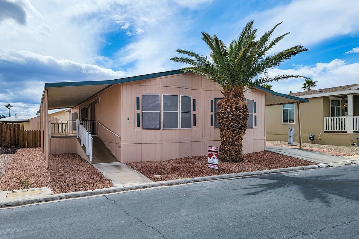 Move-In Ready 3-Bedroom Mobile Home in Tropicana Palms 55+ | ABC Mobile ...